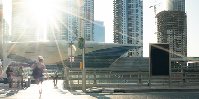 1087076524-640x320-02.jpg